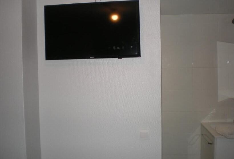 בית מלון כפרי Café De La Gare