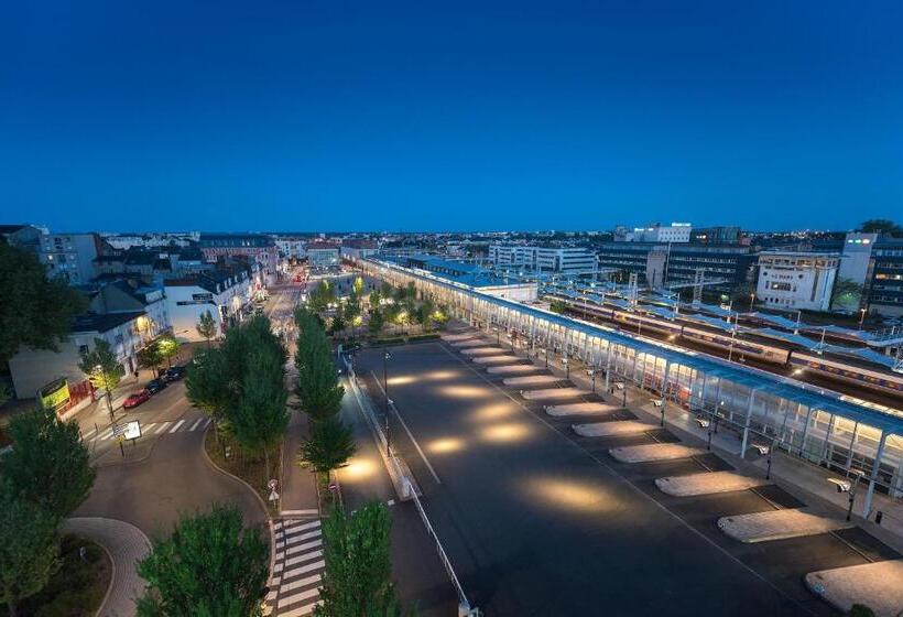 هتل Campanile Le Mans Centre  Gare