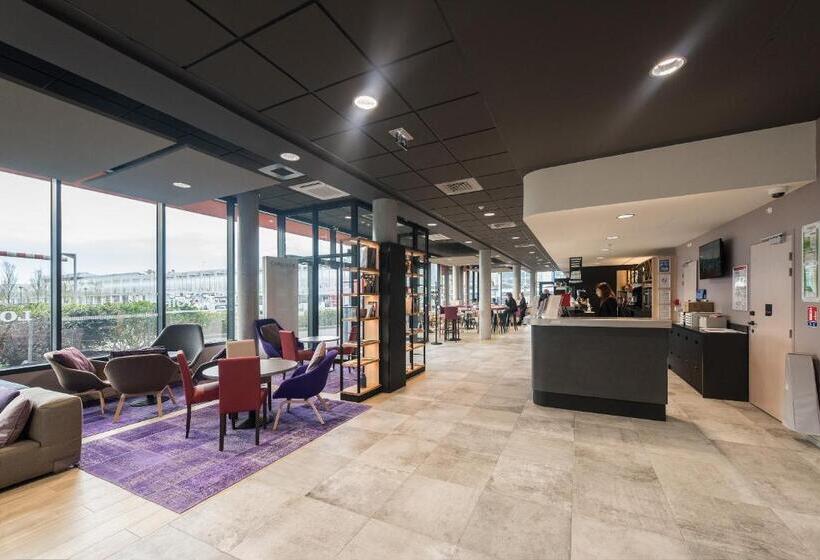 هتل Campanile Le Mans Centre  Gare