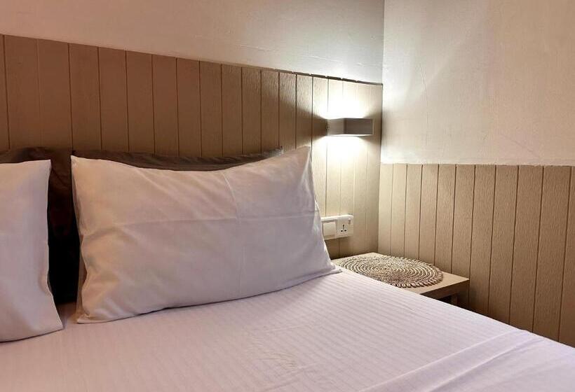 هتل Canopus Retreat Thulusdhoo