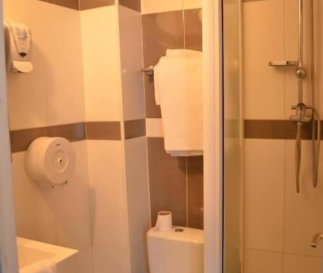 בית מלון כפרי Central Anzac