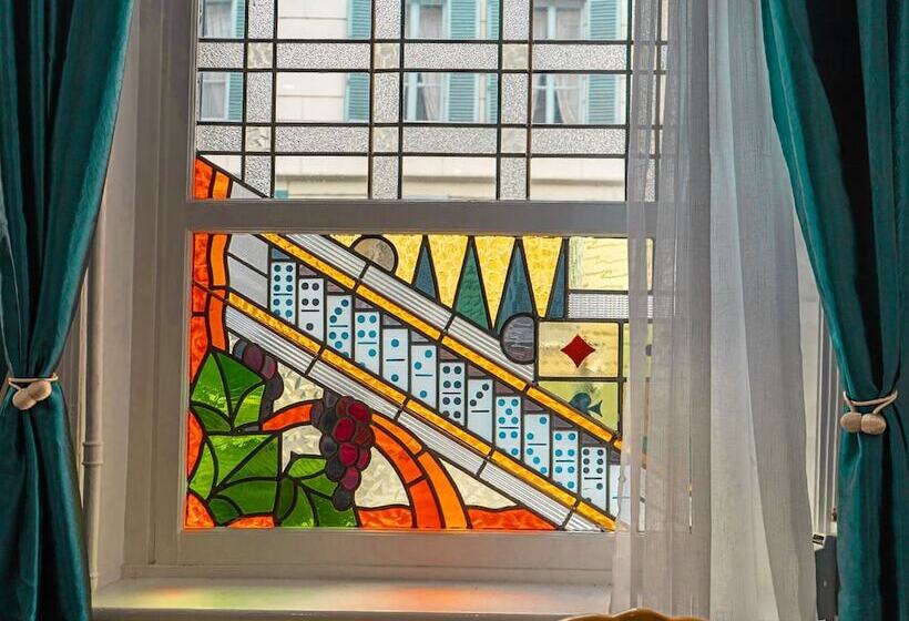 فندق Central Anzac