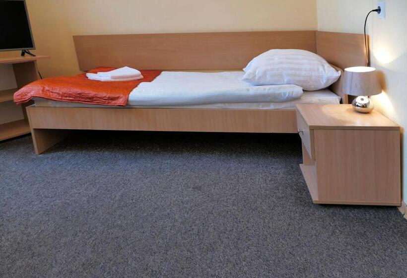 בית מלון כפרי Chemik