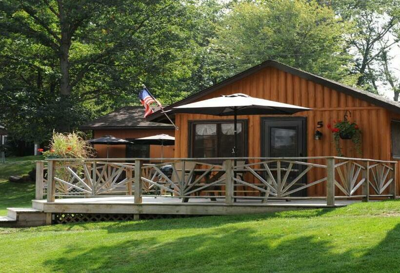 ホテル Clear Lake Resort