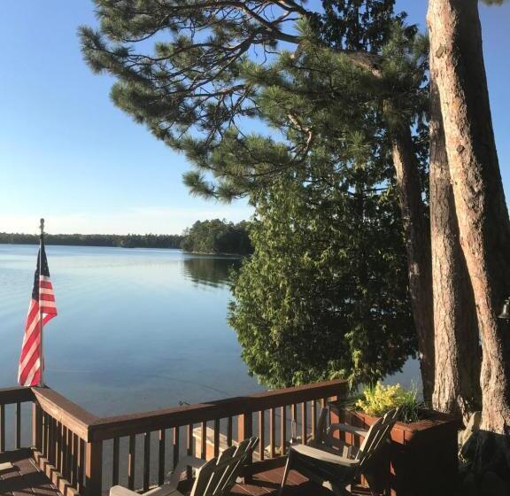 ホテル Clear Lake Resort