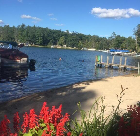 ホテル Clear Lake Resort