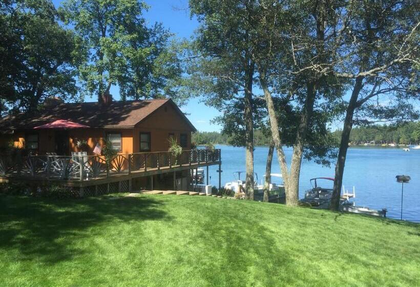 ホテル Clear Lake Resort