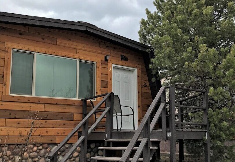 Отель Drift Lodge