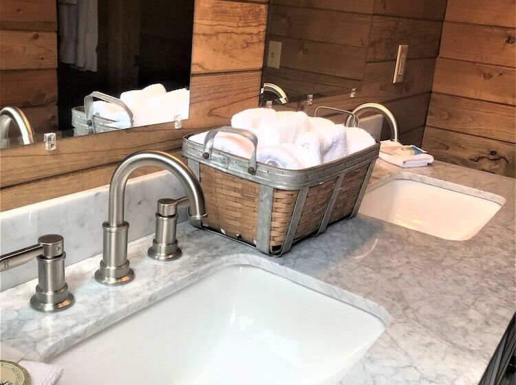 Отель Drift Lodge