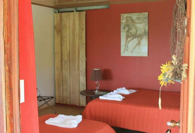 فندق Establo Arenal Lodge