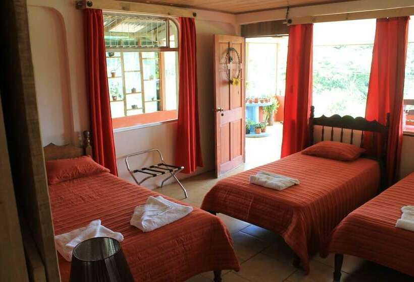 فندق Establo Arenal Lodge