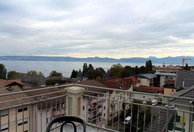 Отель Hôtel Evian Express Terminus