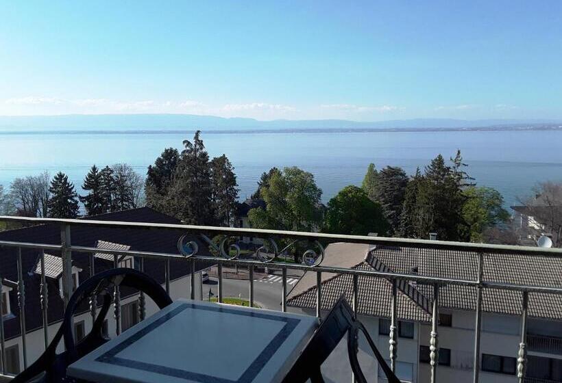 Отель Hôtel Evian Express Terminus