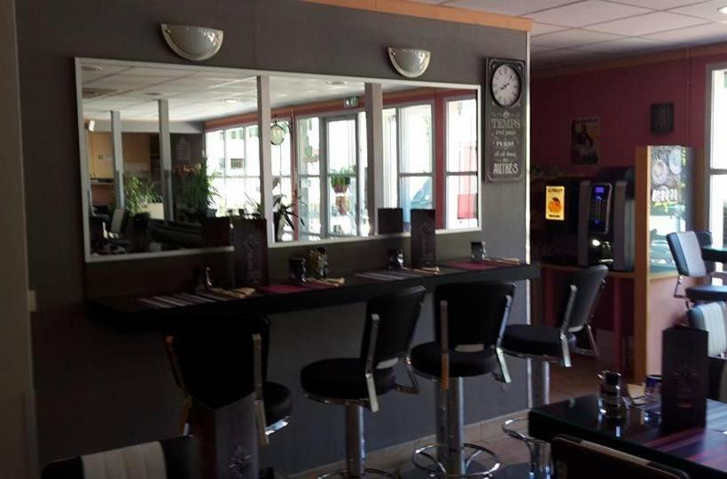 Отель Fast Grenoble Moiransvoreppe