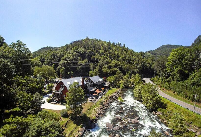 酒店 Historic Tapoco Lodge