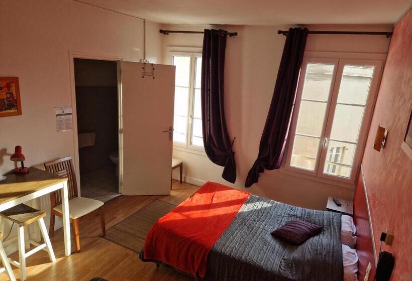 ホテル Hôtel Du Commerce