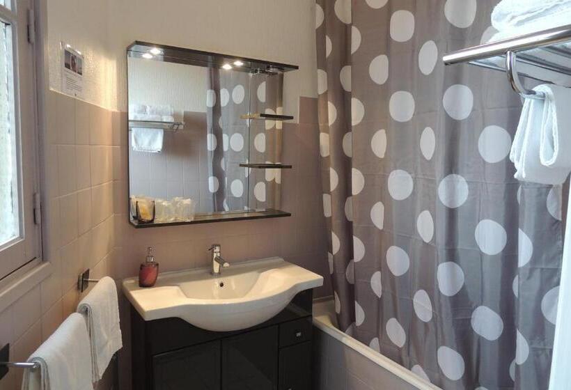 ホテル Hôtel Du Commerce