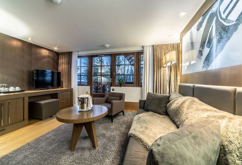 ホテル Hôtel Le Strato