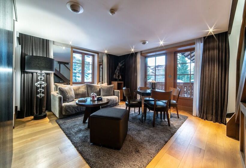 ホテル Hôtel Le Strato