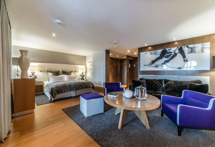 Отель Hôtel Le Strato