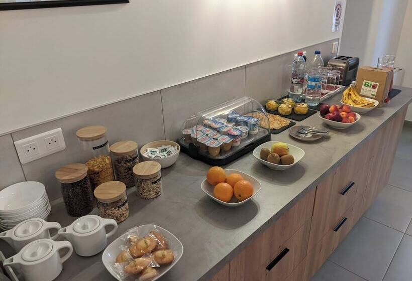 هتل Hôtel Océan Dinan