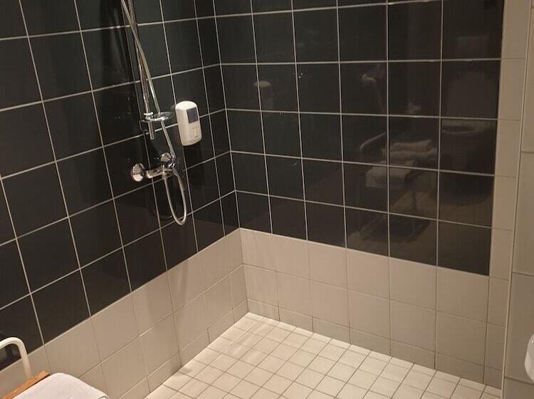 호텔 Hôtel Restaurant Les Oceanides