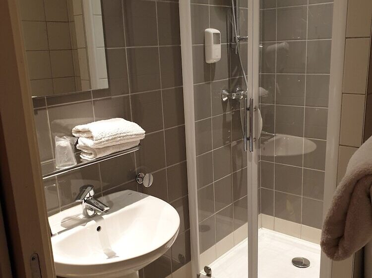 호텔 Hôtel Restaurant Les Oceanides