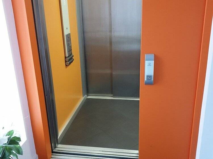 호텔 Hôtel Restaurant Les Oceanides