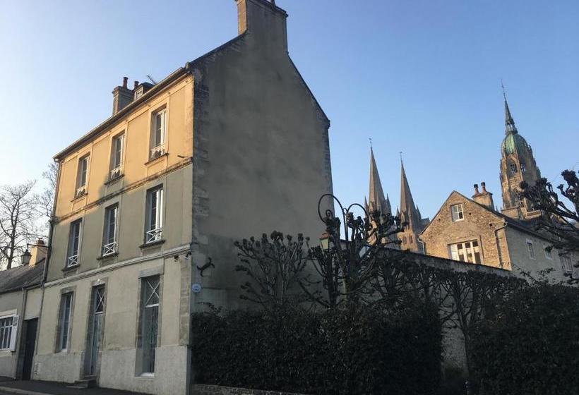 Отель La Tour Louise