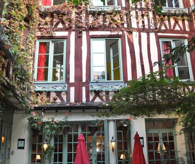 Отель Le Vieux Carre