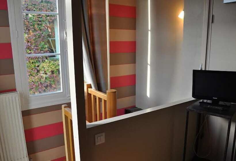 Отель Le Vieux Carre