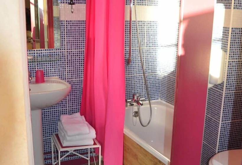 Отель Le Vieux Carre