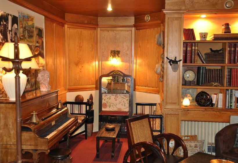 Отель Le Vieux Carre