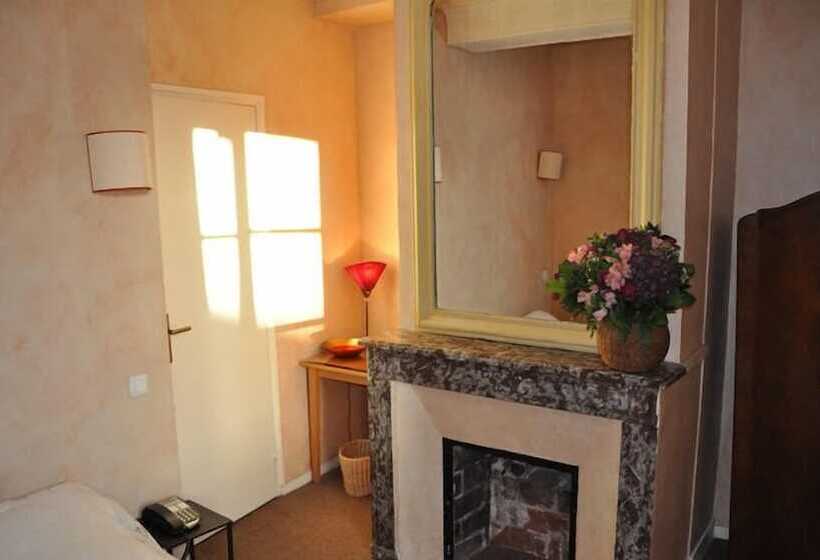 Отель Le Vieux Carre