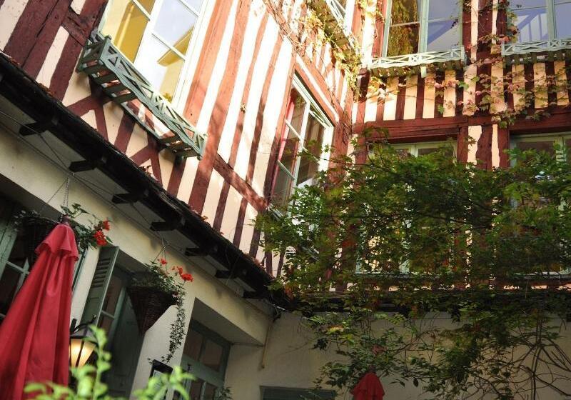 Отель Le Vieux Carre