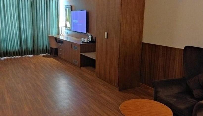 호텔 Midtown Grand