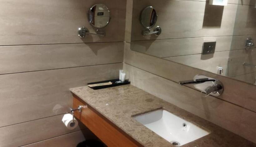 호텔 Midtown Grand