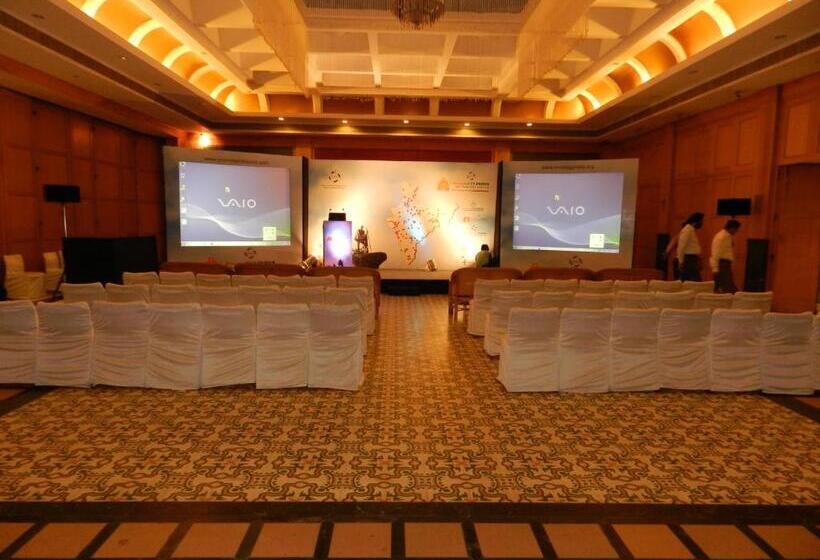 호텔 Midtown Grand