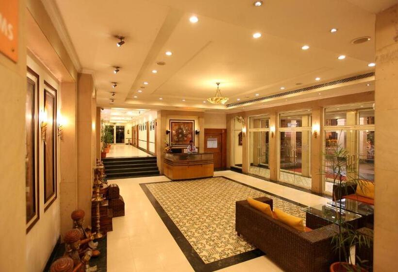 호텔 Midtown Grand