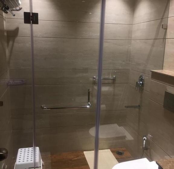 호텔 Midtown Grand