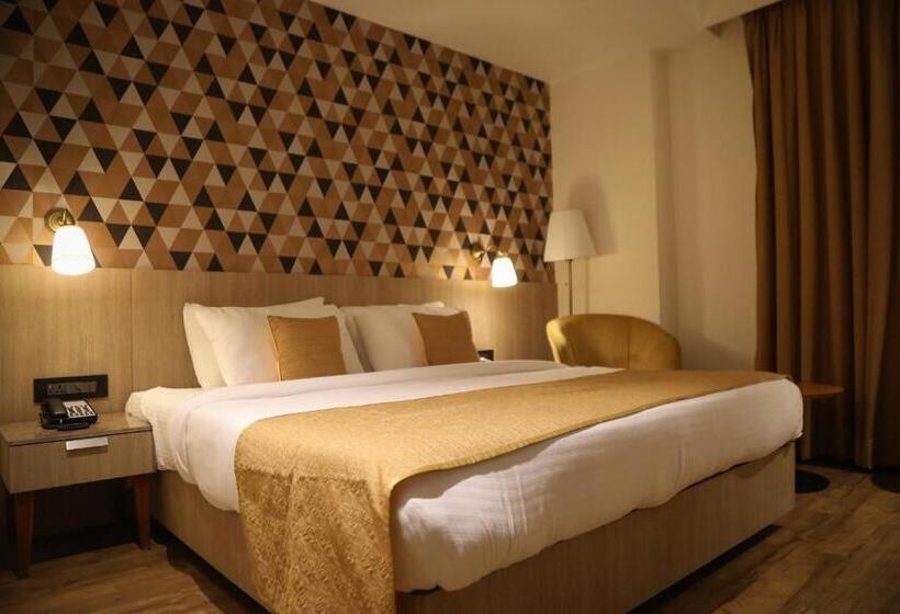 호텔 Midtown Grand