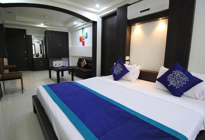 Отель Nova Cross Road