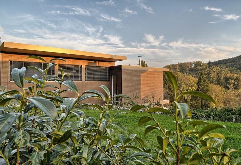 هتل Oranda Village