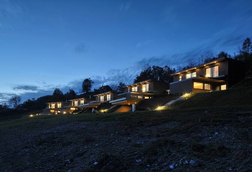 هتل Oranda Village