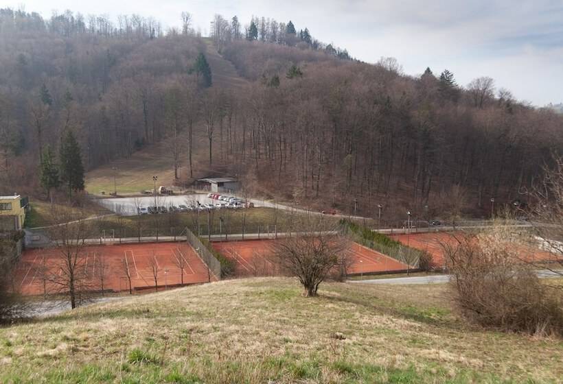 هتل Oranda Village