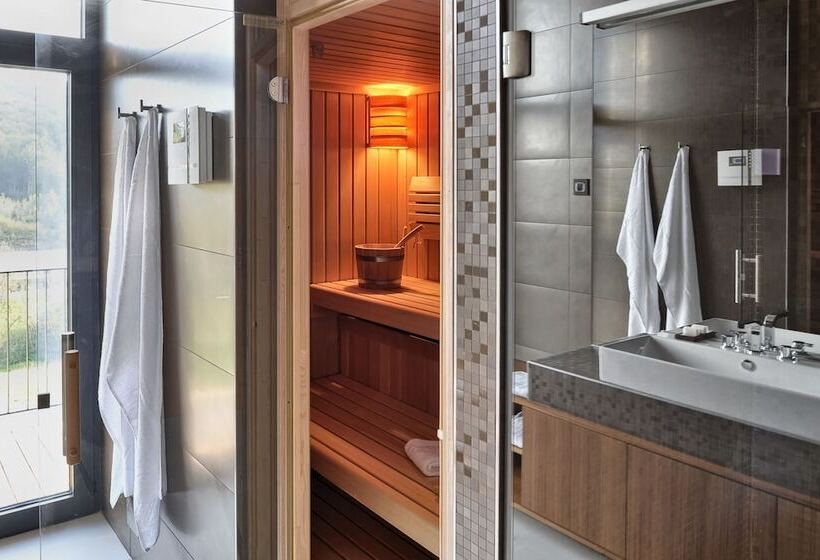 هتل Oranda Village