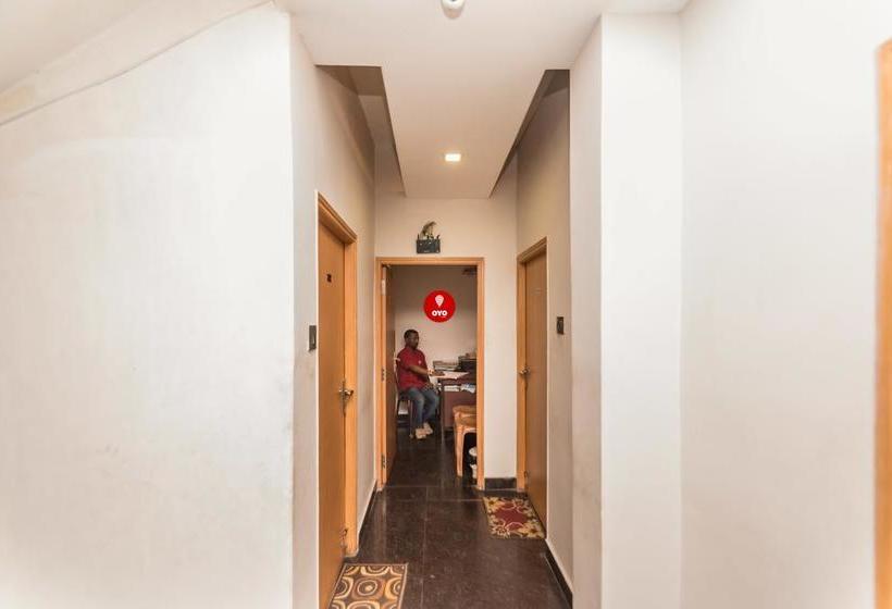 בית מלון כפרי Oyo 3363 Near Sarat Bose Road