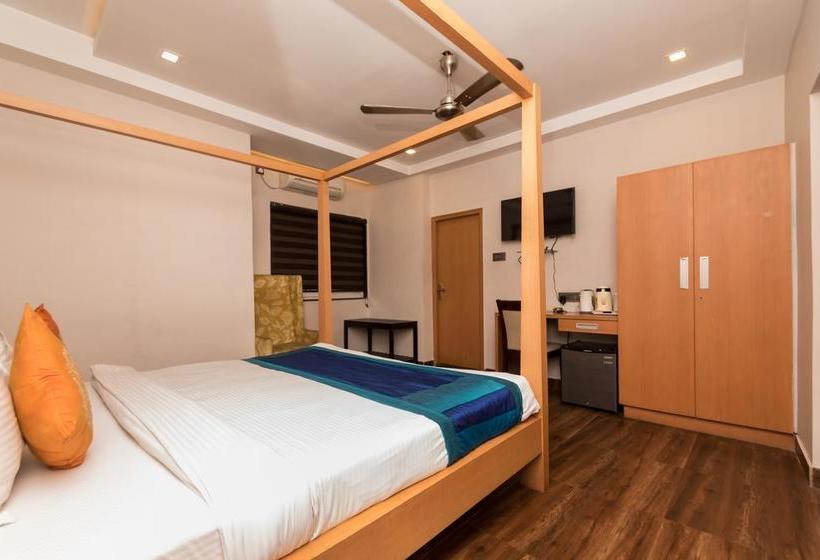 בית מלון כפרי Oyo 3363 Near Sarat Bose Road