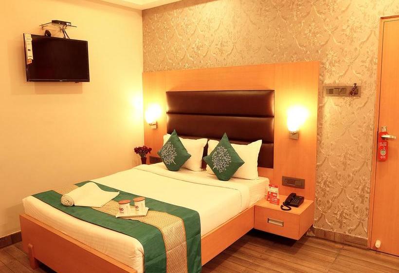 בית מלון כפרי Oyo 3363 Near Sarat Bose Road