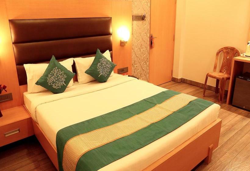 בית מלון כפרי Oyo 3363 Near Sarat Bose Road